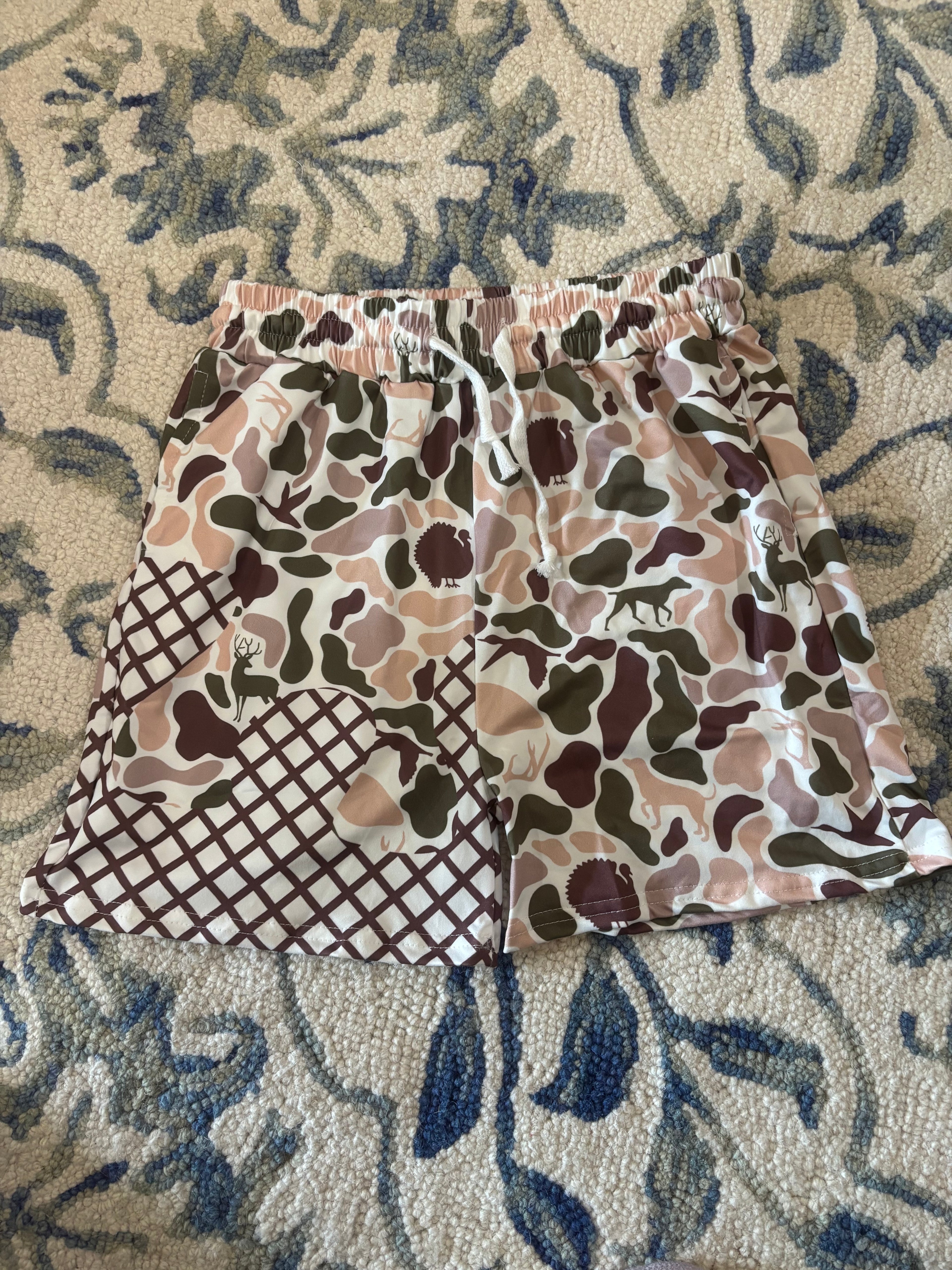 Hunting camp ice cream drip shorts