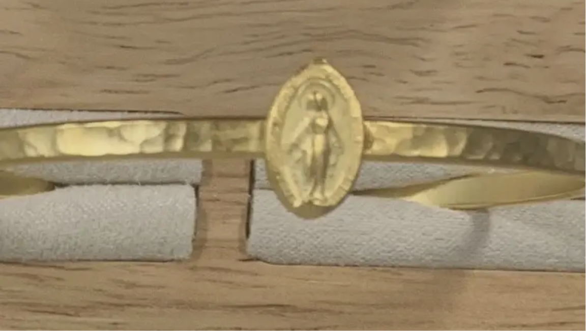 Mary medal thin cuff