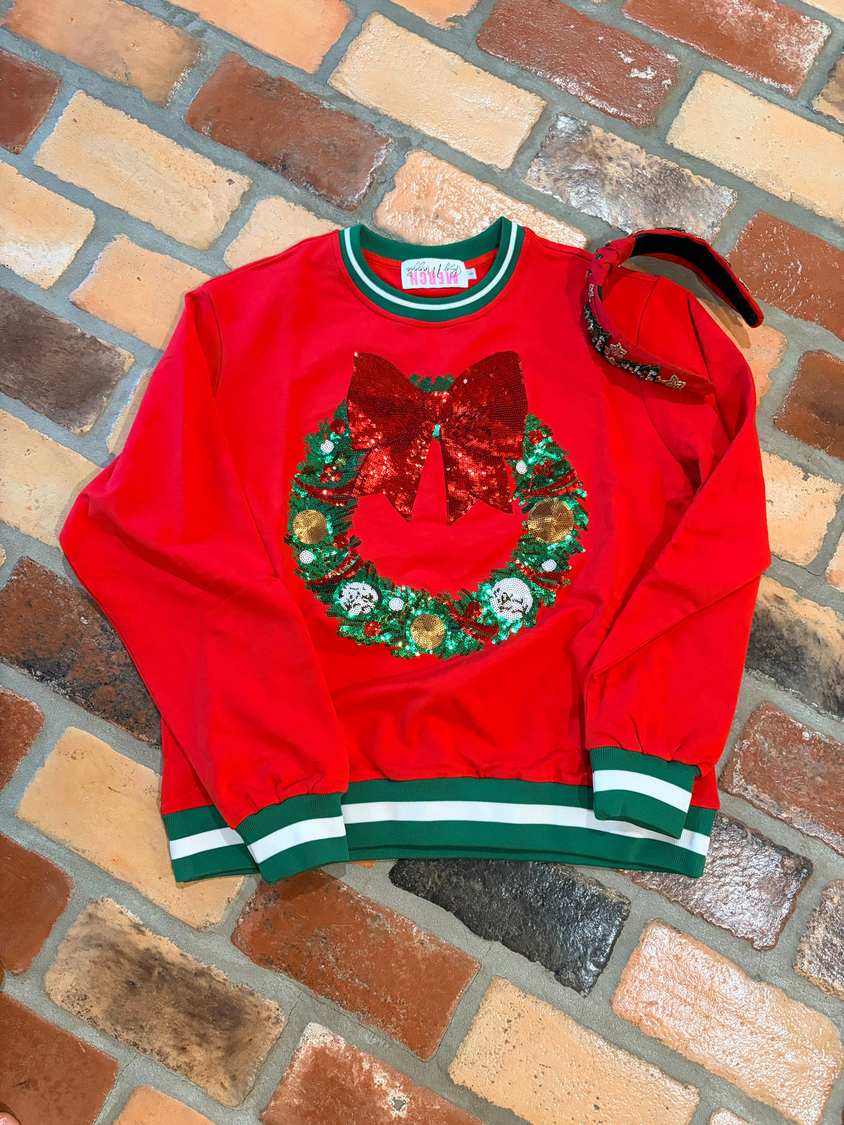 Retro Red Wreath Christmas Sweatshirt