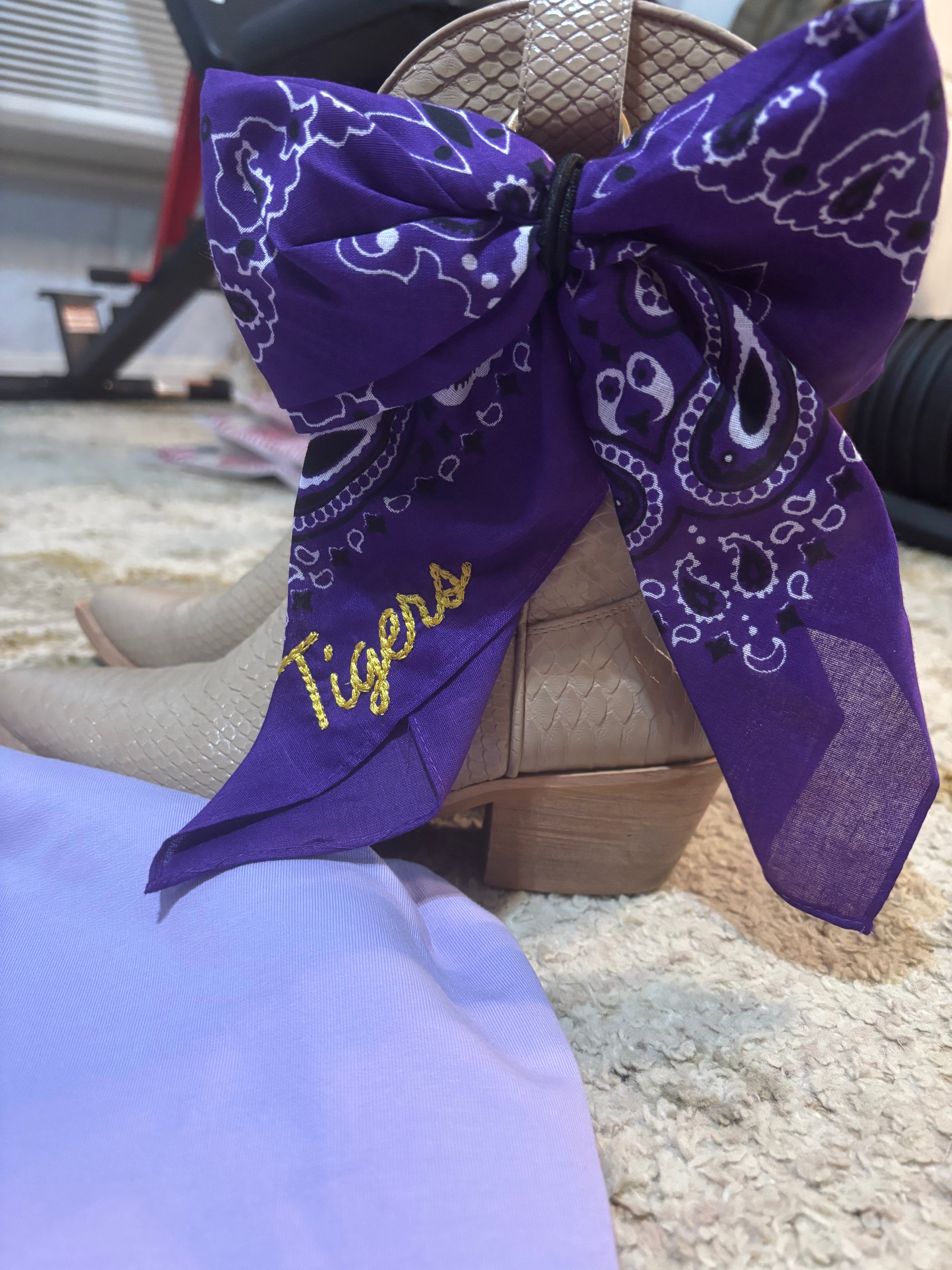 Tigers bandana clip on Bow