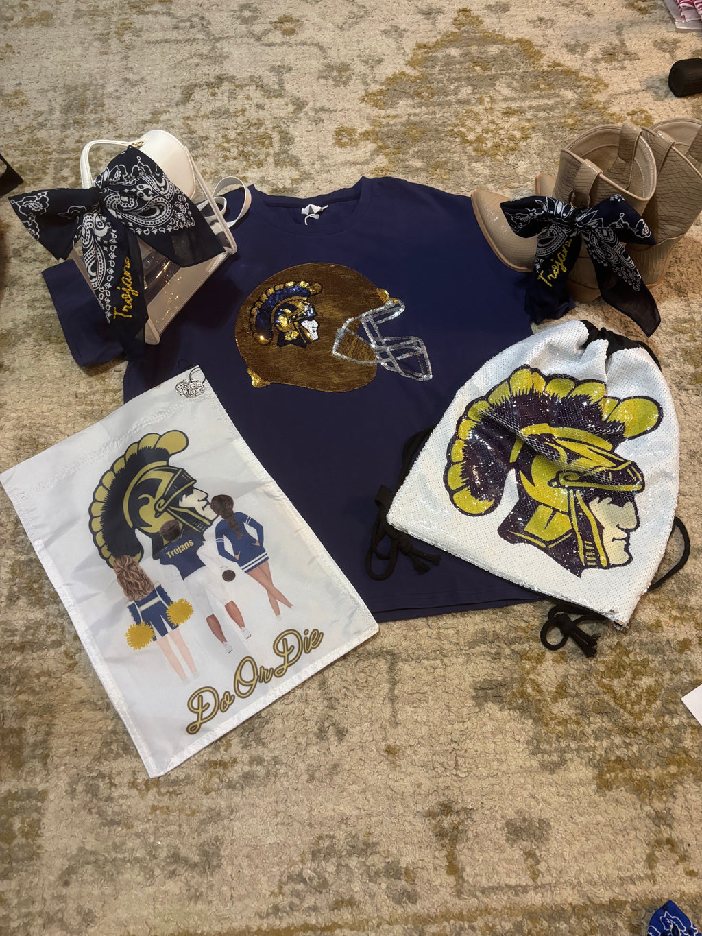 Trojan clip on bow